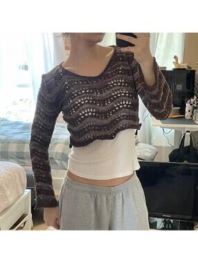 Brown wavy shrug crop top